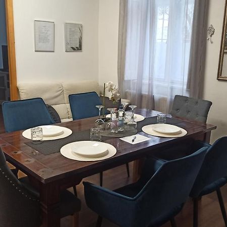 Varalja Apartman 터터 외부 사진