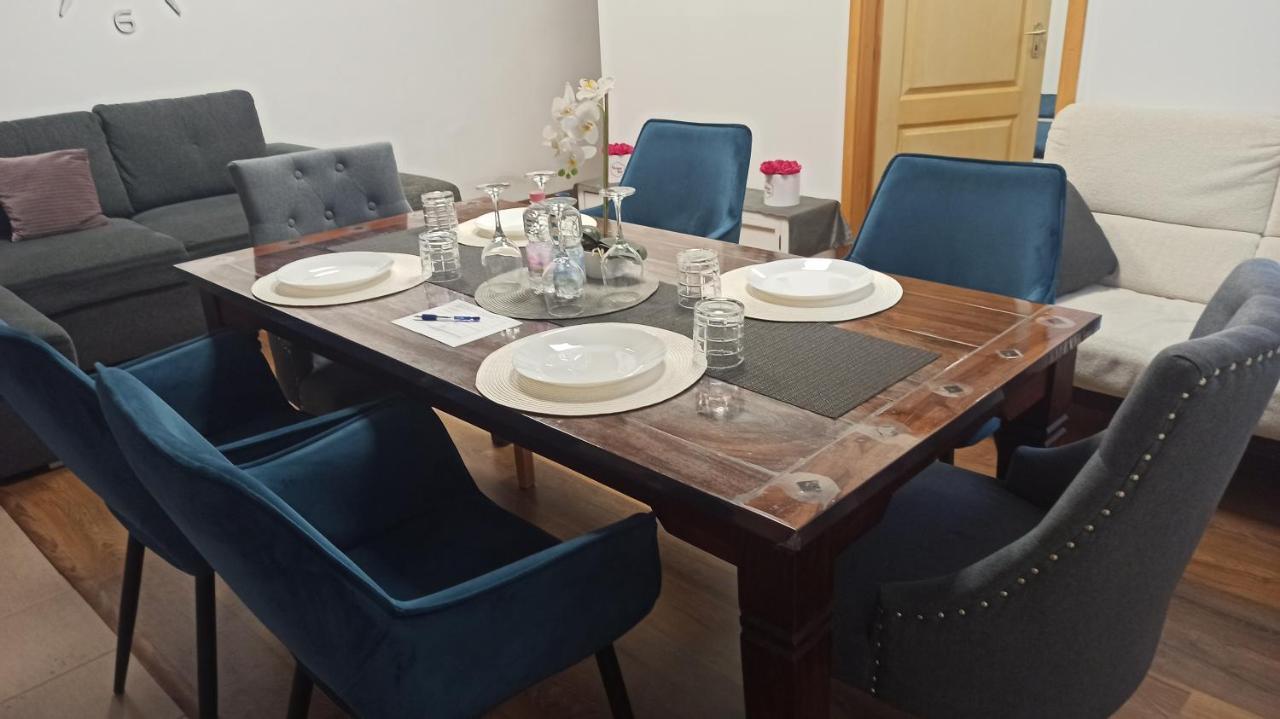 Varalja Apartman 터터 외부 사진