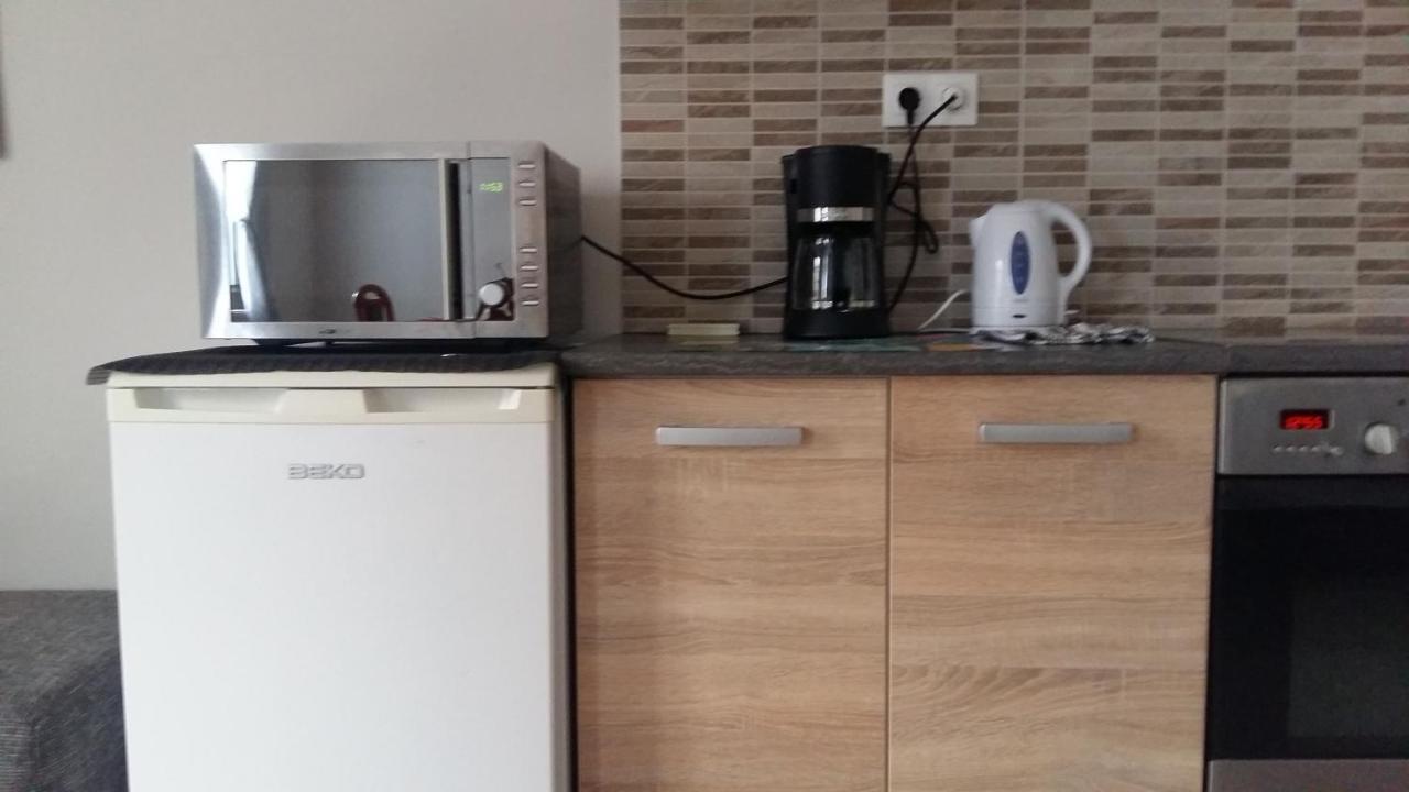 Varalja Apartman 터터 외부 사진